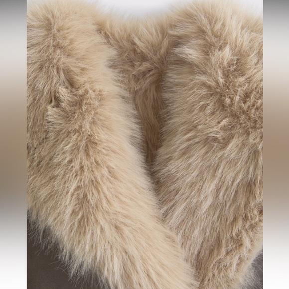 Abercrombie & Fitch Reversible Vegan Suede Shearling Long Coat - Picture 8 of 9